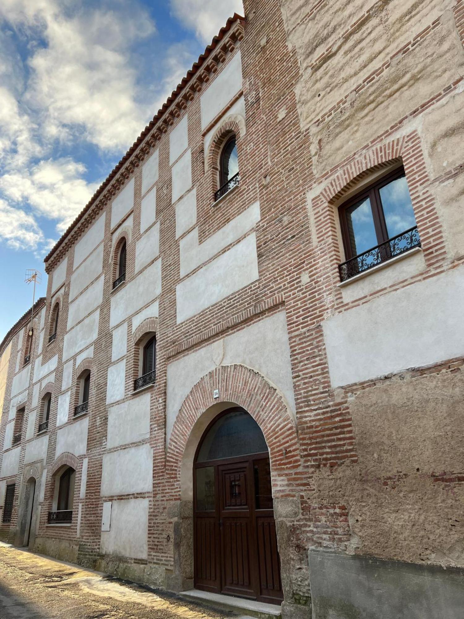 Casa Rural El Torreon Fontiveros المظهر الخارجي الصورة